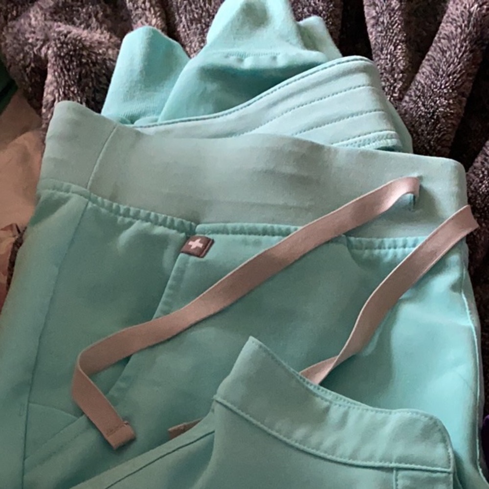 Fresh aqua zamoras